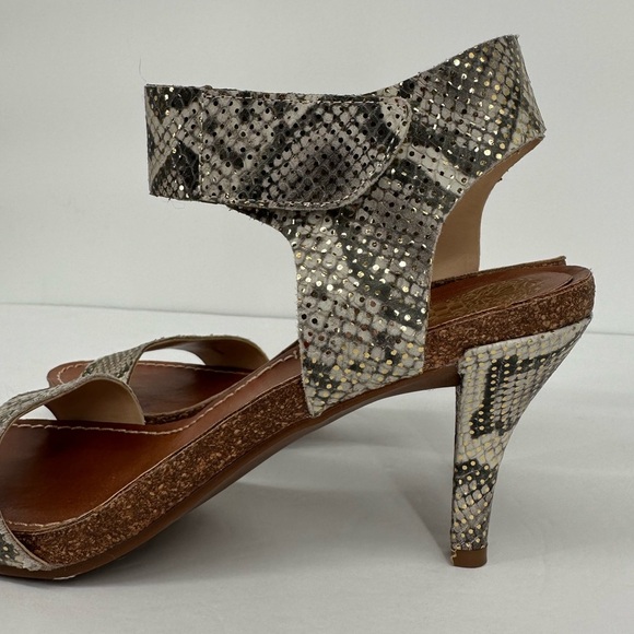 NWOT Vince Camuto Snake Print Metallic Velcro Sandals - Picture 2 of 12